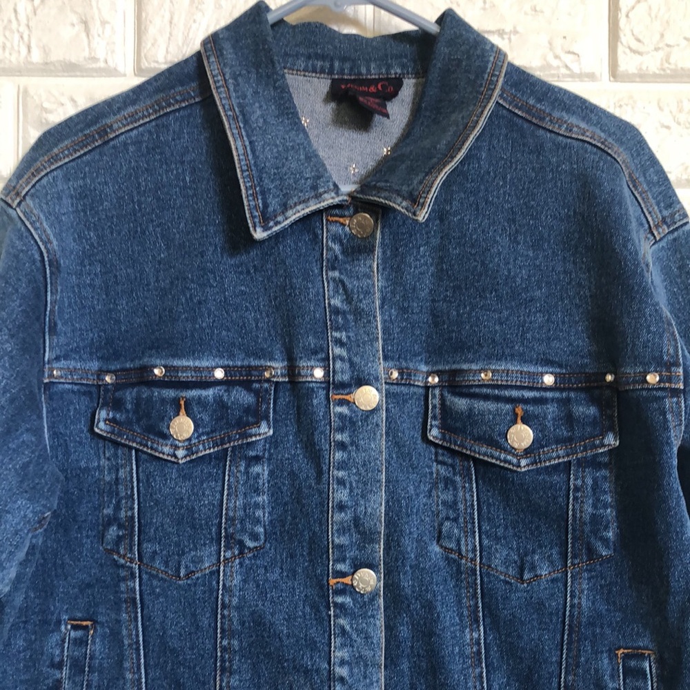 Vintage Denim & Co. Jean jacket with bling women’s size L‎